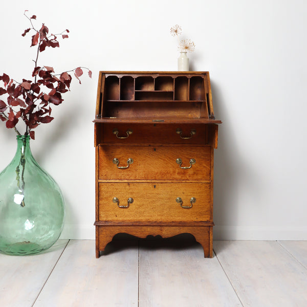 antique_english_oak_20th_century_bureau