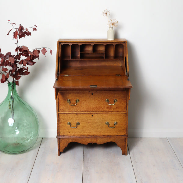 antique_english_oak_20th_century_bureau