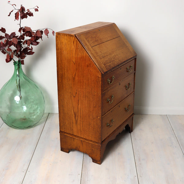 antique_english_oak_20th_century_bureau