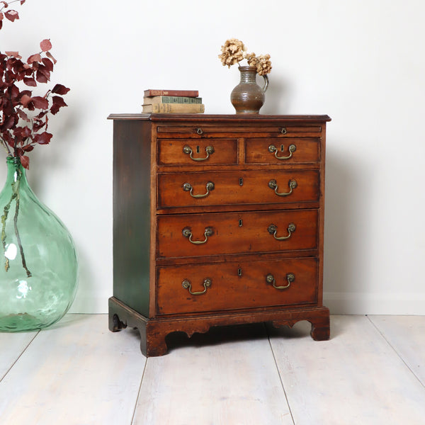 antique_walnut_georgian_chest_of_drawers