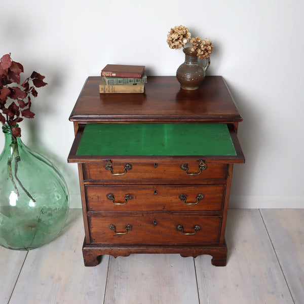 antique_walnut_georgian_chest_of_drawers