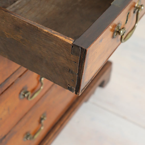 antique_walnut_georgian_chest_of_drawers