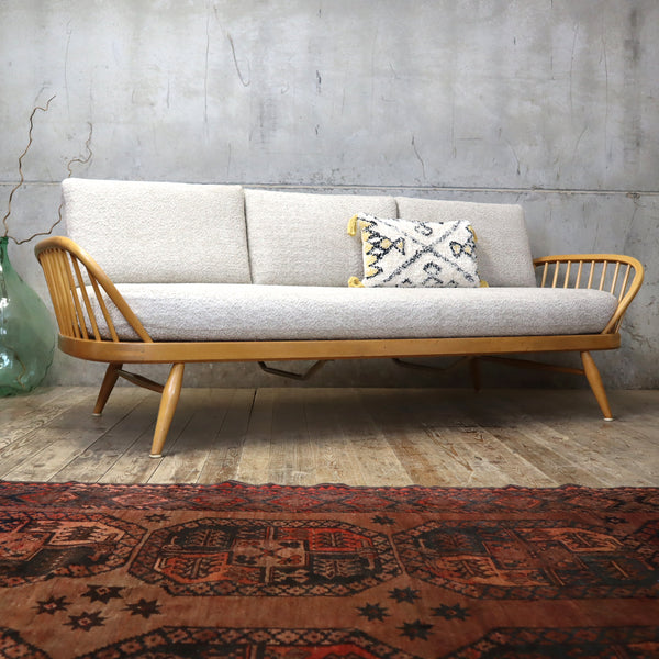 mid_century_ercol_studio_couch_daybed_sofa_vintage