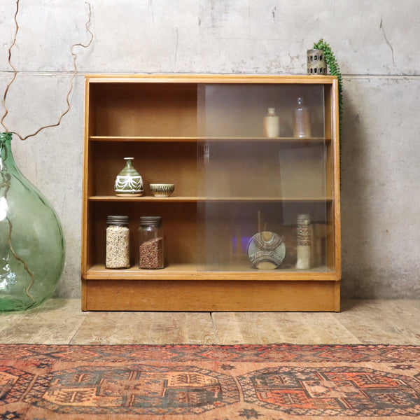 Vintage G Plan Mid Century Oak Brandon Display Cabinet 1 – 1611b