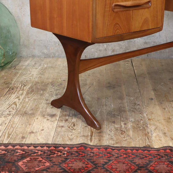 mid_century_g_plan_teak_fresco_dressing_table