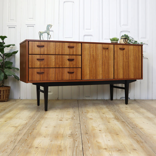 vintage_beautility_walnut_vintage_sideboard