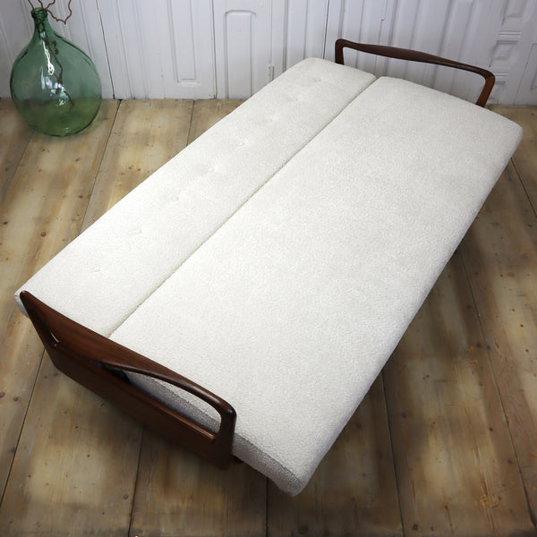 mid_century_greaves_&_thomas_vintage_sofabed