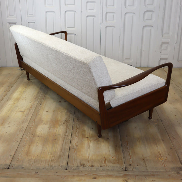 mid_century_greaves_&_thomas_vintage_sofabed