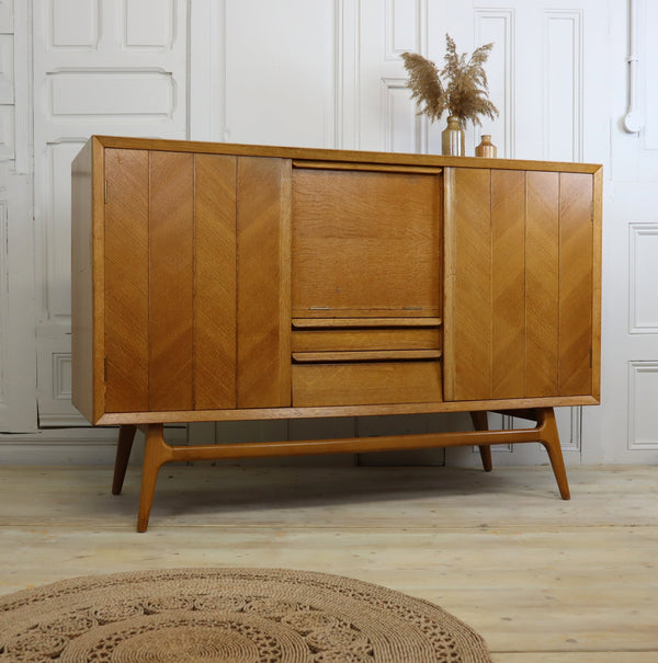 mid_century_oak_chevron_everest_vintage_sideboard