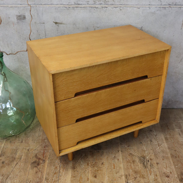 Rare Pair of Stag 'C' Range Oak Three Drawer Chest of Drawers