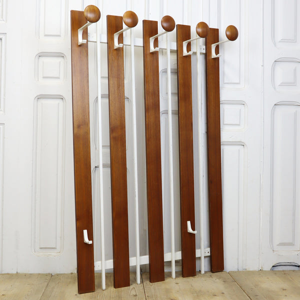 mid_century_teak_coat_rack_garderobe