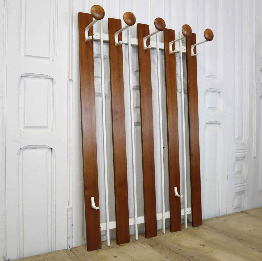 mid_century_teak_coat_rack_garderobe