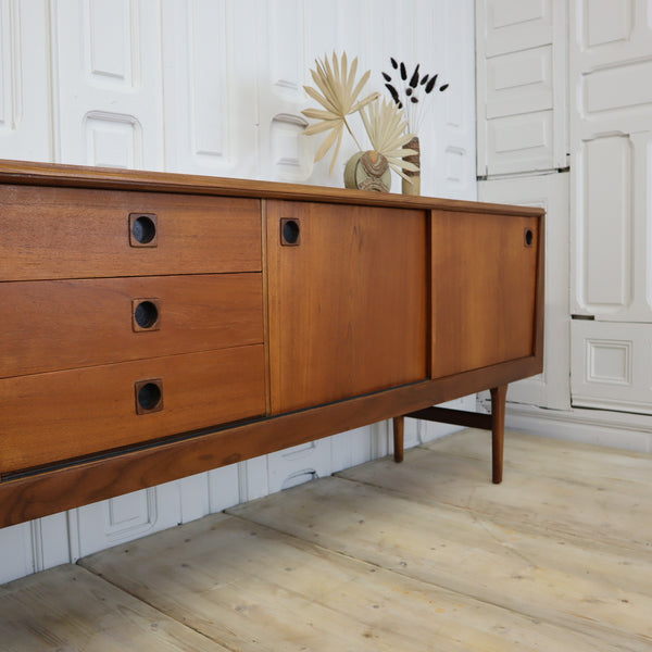 mid_century_teak_elliots_of_newbury_vintage_sideboard