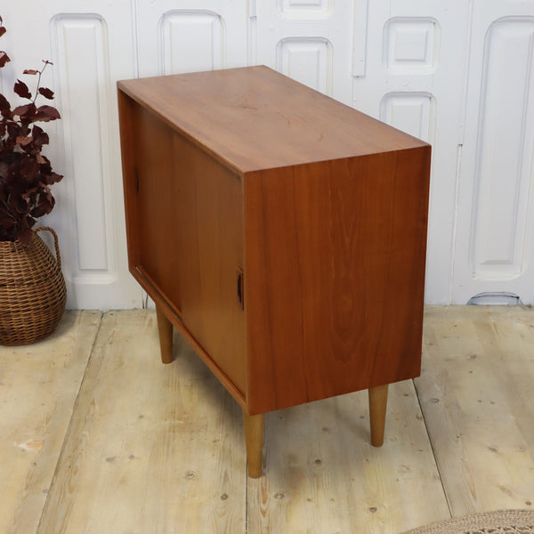 Mid Century Teak Media Cabinet Sideboard 0705e