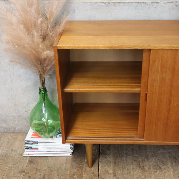 mid_century_teak_vintage_cabinet_sideboard_scandinavian