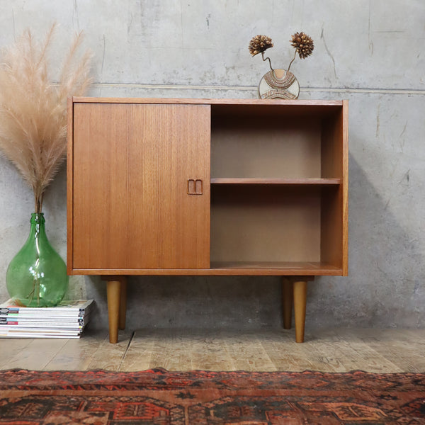 mid_century_teak_vintage_cabinet_sideboard_scandinavian