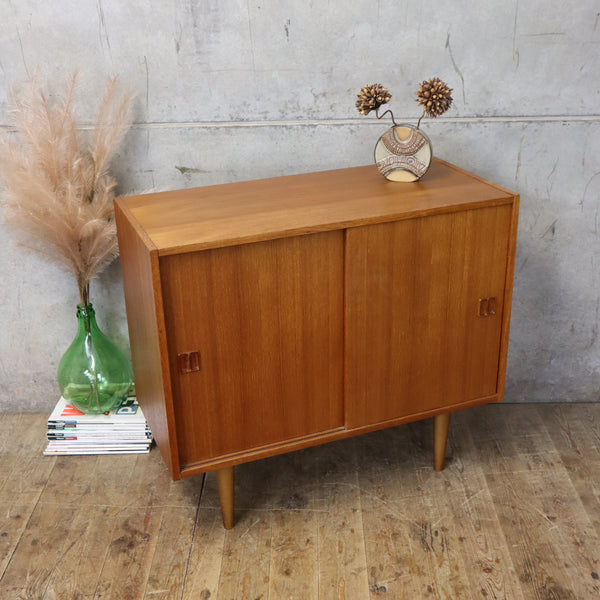 mid_century_teak_vintage_cabinet_sideboard_scandinavian
