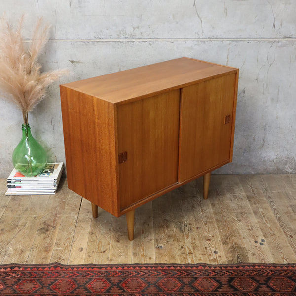 mid_century_teak_vintage_cabinet_sideboard_scandinavian