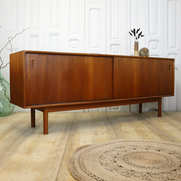 mid_century_teak_vintage_sideboard_danish
