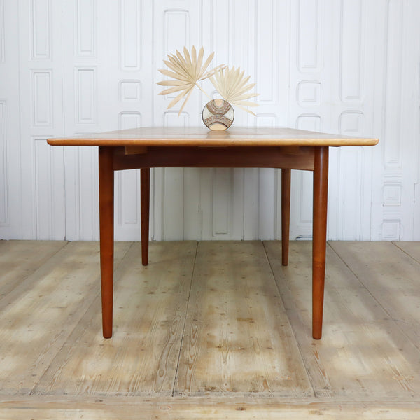 midcentury_teak_drylund_danish_extending_dining_table