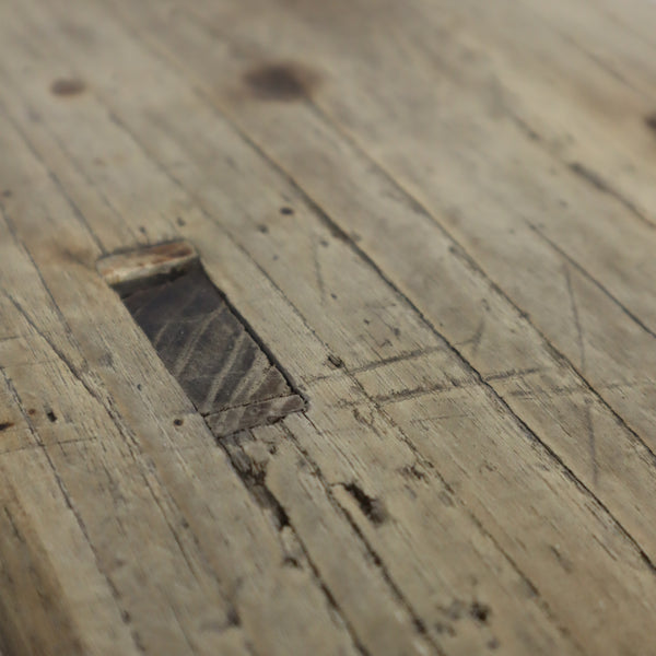 rustic_antique_wooden_elm_stool