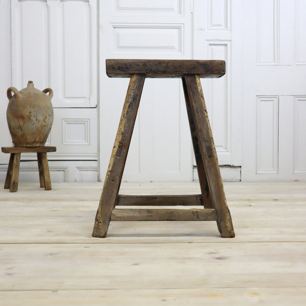 rustic_antique_wooden_elm_stool.