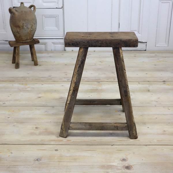 rustic_antique_wooden_elm_stool.