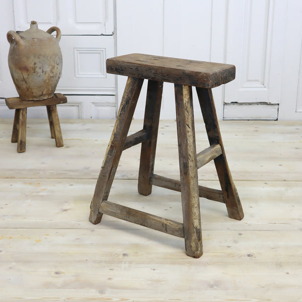 rustic_antique_wooden_elm_stool.