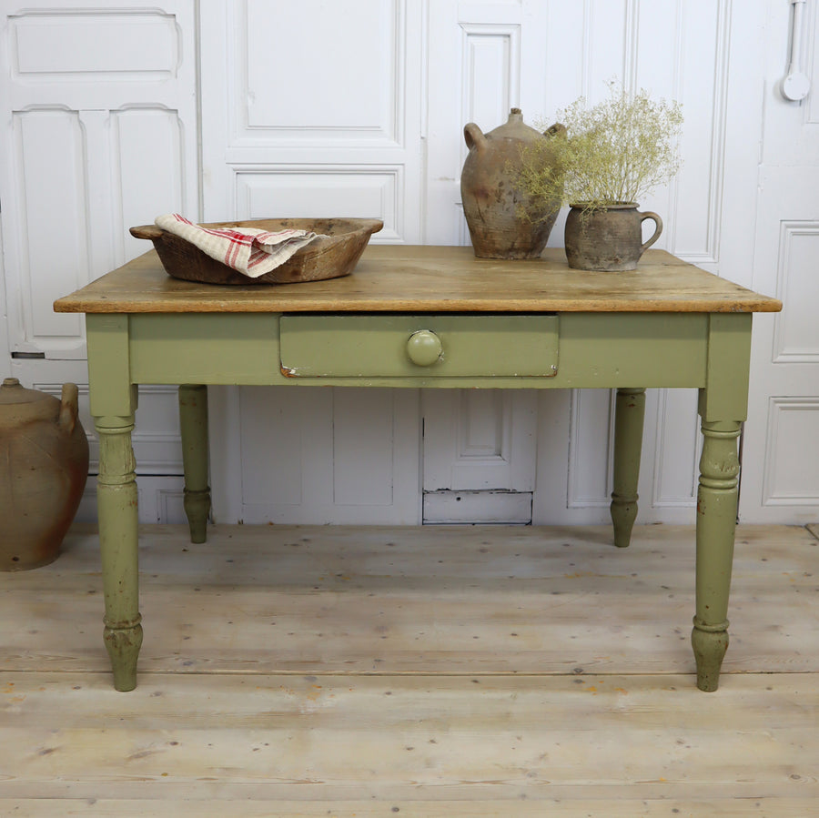 rustic_pine_country_painted_scrub_antique_country_table