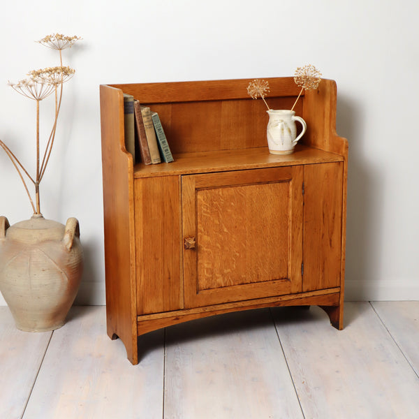 Vintage 1930s Arts & Crafts Oak Cabinet 2310i