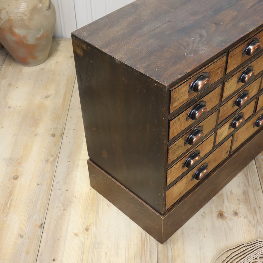 vintage_antique_apothecary_drawers_workshop_engineers_drawers