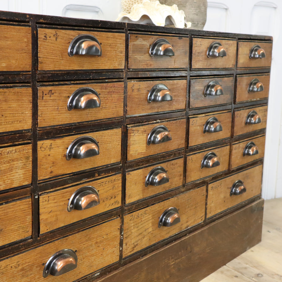 vintage_antique_apothecary_drawers_workshop_engineers_drawers