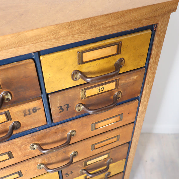 vintage_apothecary_drawers_cabinet_wooden_multi_drawers
