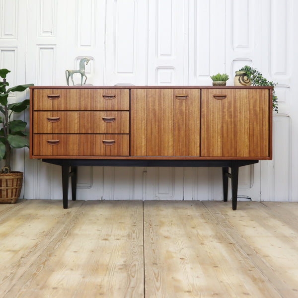 vintage_beautility_walnut_vintage_sideboard
