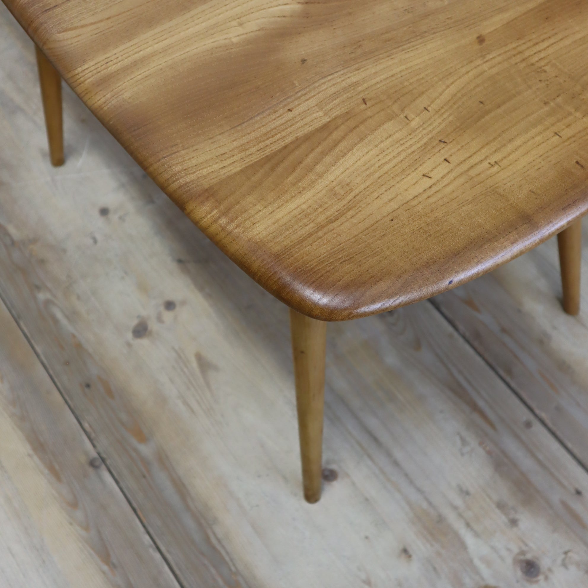 Vintage Ercol Model 748 Coffee Table 0108d – Mustard Vintage