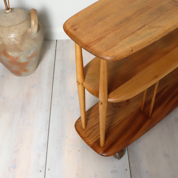 vintage_ercol_blonde_baby_giraffe_bookshelves
