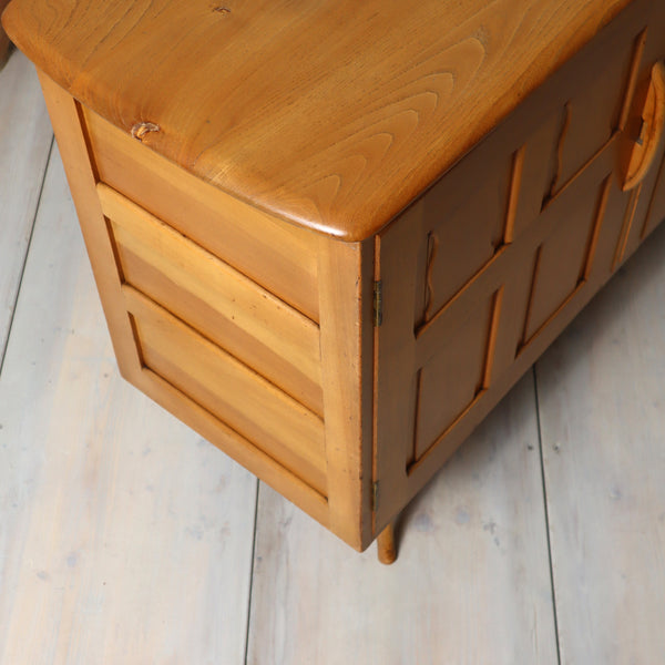vintage_ercol_model_120_sideboard