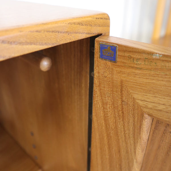 vintage_ercol_model_467_elm_sideboard