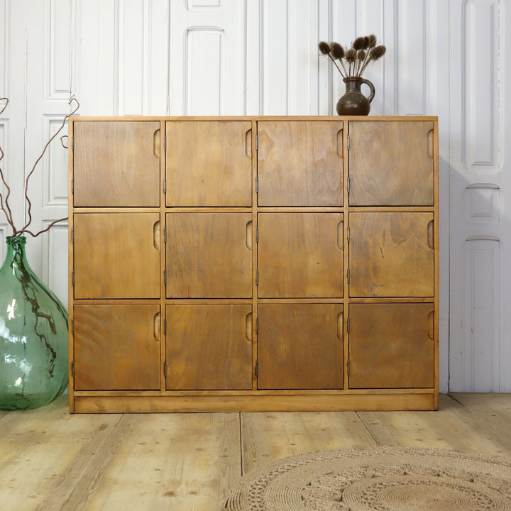 vintage_esavian_school_gym_wooden_lockers
