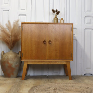 Vintage Oak Meredew Cabinet Sideboard Vanity 2208c