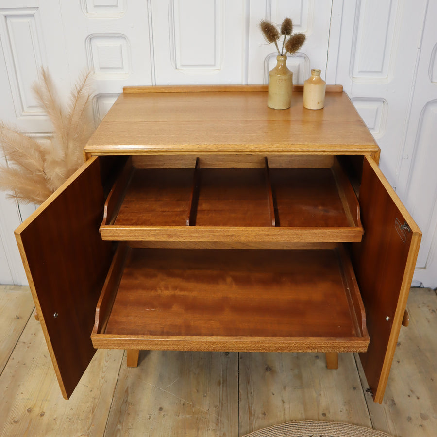 vintage_meredew_oak_cabinet_sideboard_vanity