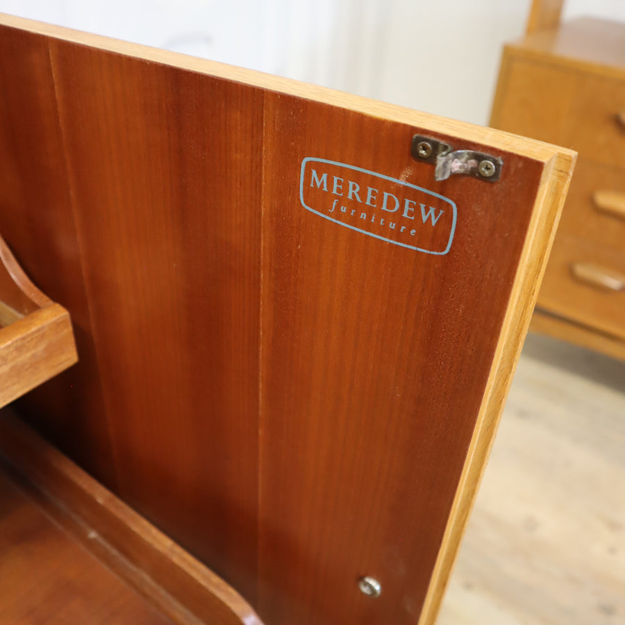 vintage_meredew_oak_cabinet_sideboard_vanity