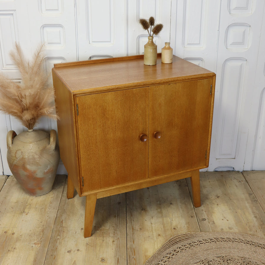 vintage_meredew_oak_cabinet_sideboard_vanity