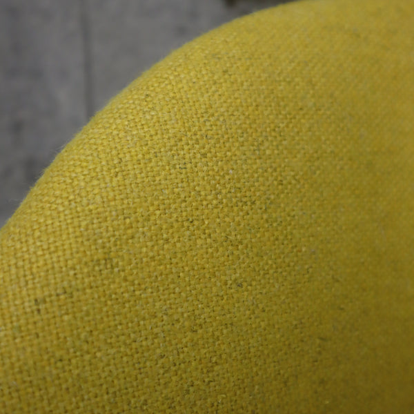 vintage_mid_century_chippy_heath_curved_telephone_seat