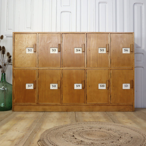 vintage_mid_century_reclaimed_school_wooden_gym_lockers