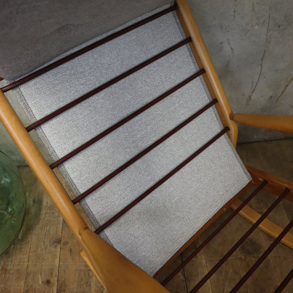 vintage_mid_century_scandart_rocking_chair