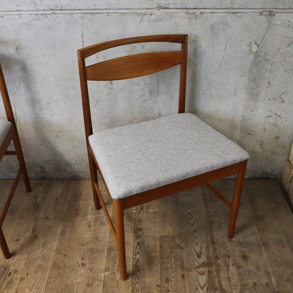 mid_century_teak_mcintosh_extending_dining_table