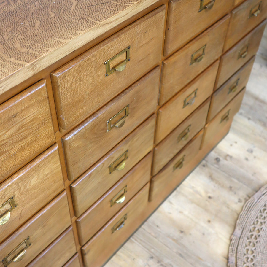 vintage_oak_haberdashery_apothecary_drawers