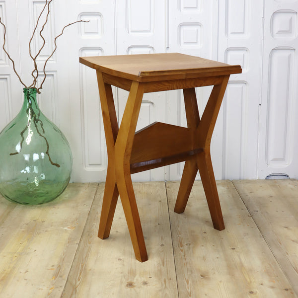 vintage_oak_mid_century_church_restaurant_lectern