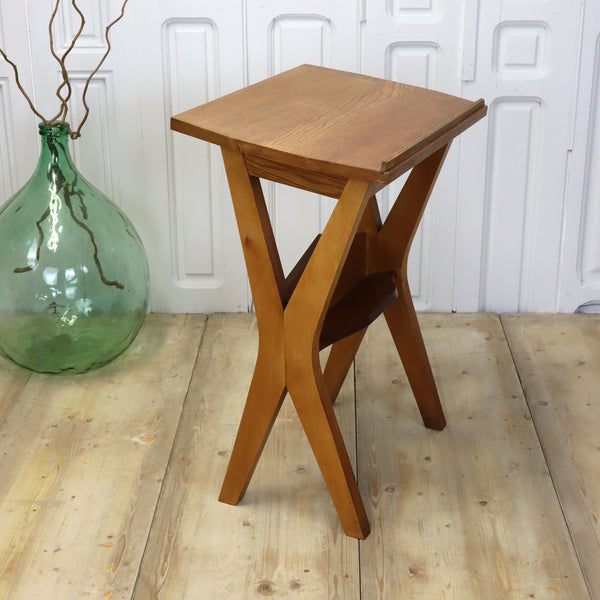 vintage_oak_mid_century_church_restaurant_lectern